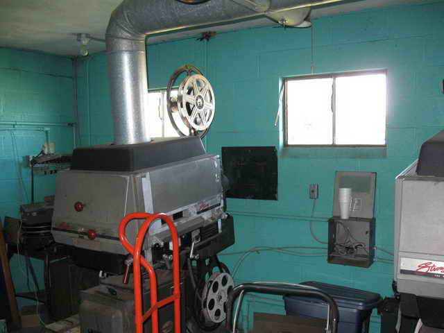 Skyway Drive-In - 2013 Photo